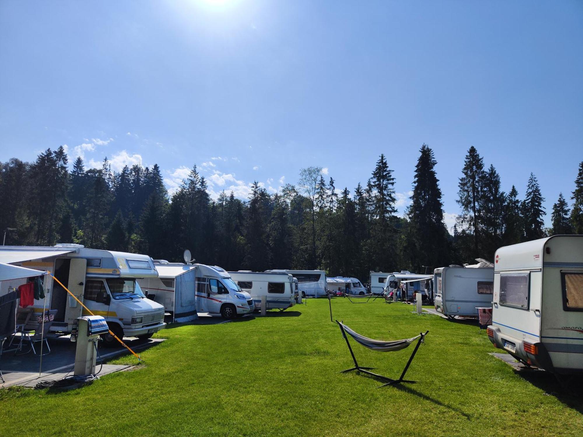 Camp Goracy Potok - Parcele Kamperowe Hotell Szaflary Exteriör bild